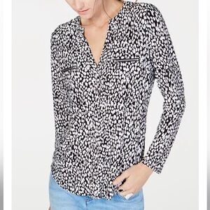 INC Black & White Printed Long-Sleeve V-Neck Blouse (Size S)